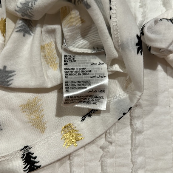 NWT Toddler Holiday Pajamas 2-3T, Black and Gold Trees - Picture 4 of 4
